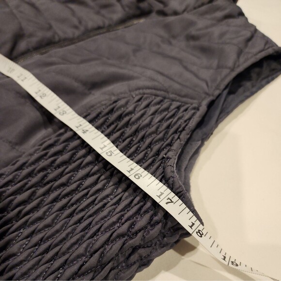 Christopher CJ Banks Solid Smocked Vest Sz Small Gray Stylish Comfy Cozy School - Picture 9 of 10